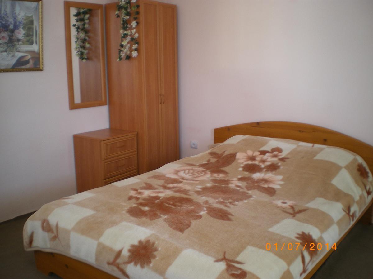 Prestige Guest House โชลปอน-อาตา ภายนอก รูปภาพ