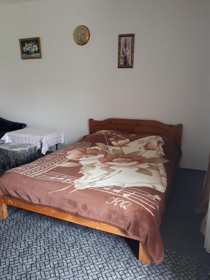 Prestige Guest House โชลปอน-อาตา ภายนอก รูปภาพ