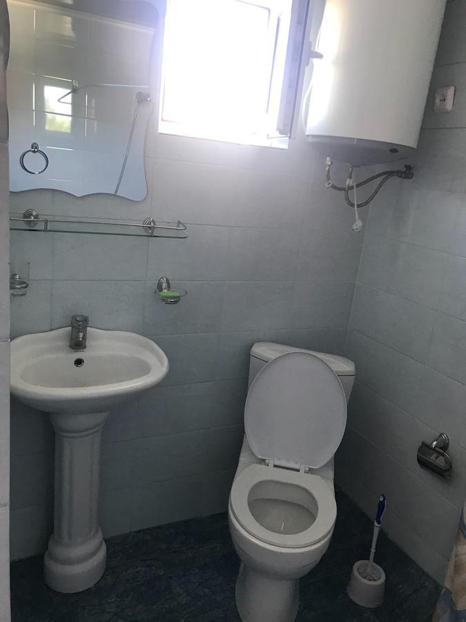 Prestige Guest House โชลปอน-อาตา ภายนอก รูปภาพ
